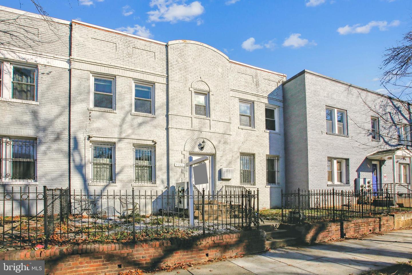 1246 QUEEN ST NE #3, WASHINGTON, District Of Columbia 20002, 1 Bedroom Bedrooms, ,1 BathroomBathrooms,Residential,For sale,1246 QUEEN ST NE #3,DCDC2206870 MLS # DCDC2206870