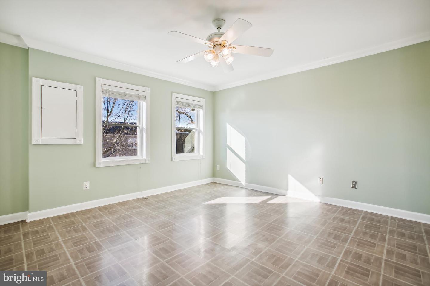 1246 QUEEN ST NE #3, WASHINGTON, District Of Columbia 20002, 1 Bedroom Bedrooms, ,1 BathroomBathrooms,Residential,For sale,1246 QUEEN ST NE #3,DCDC2206870 MLS # DCDC2206870