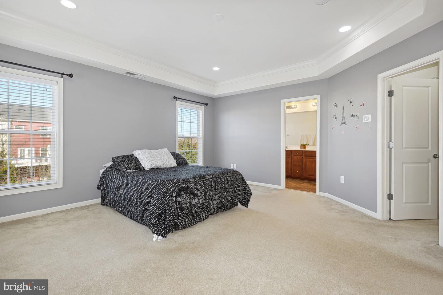 25053 PRAIRIE FIRE SQ, ALDIE, Virginia 20105, 3 Bedrooms Bedrooms, ,3 BathroomsBathrooms,Residential,For sale,25053 PRAIRIE FIRE SQ,VALO2100166 MLS # VALO2100166