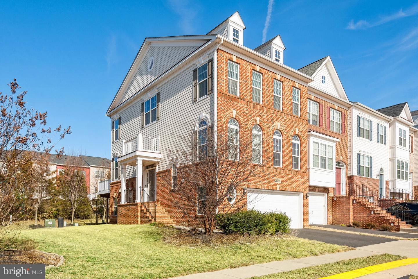 25053 PRAIRIE FIRE SQ, ALDIE, Virginia 20105, 3 Bedrooms Bedrooms, ,3 BathroomsBathrooms,Residential,For sale,25053 PRAIRIE FIRE SQ,VALO2100166 MLS # VALO2100166