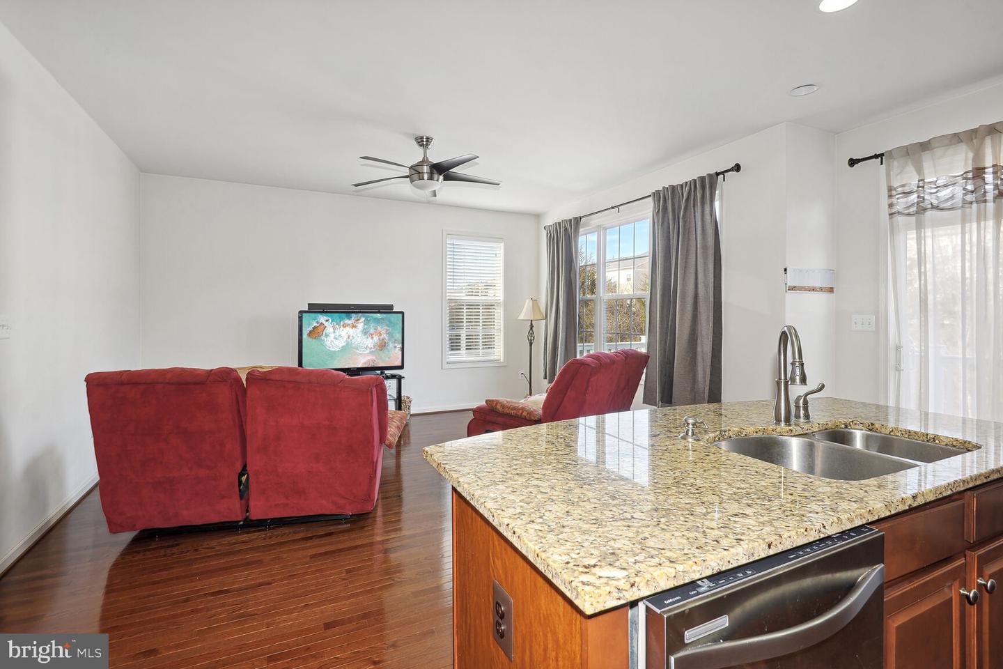 25053 PRAIRIE FIRE SQ, ALDIE, Virginia 20105, 3 Bedrooms Bedrooms, ,3 BathroomsBathrooms,Residential,For sale,25053 PRAIRIE FIRE SQ,VALO2100166 MLS # VALO2100166