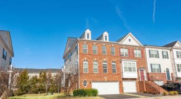 25053 PRAIRIE FIRE SQ, ALDIE, Virginia 20105, 3 Bedrooms Bedrooms, ,3 BathroomsBathrooms,Residential,For sale,25053 PRAIRIE FIRE SQ,VALO2100166 MLS # VALO2100166