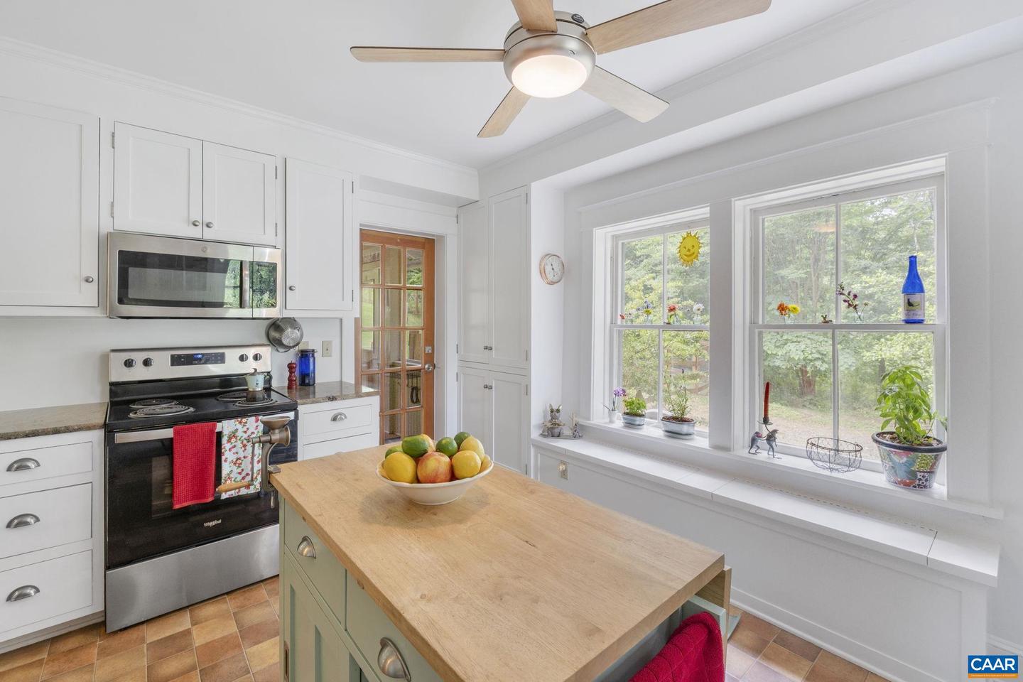 2523 STONY POINT RD, CHARLOTTESVILLE, Virginia 22911, 3 Bedrooms Bedrooms, ,2 BathroomsBathrooms,Residential,For sale,2523 STONY POINT RD,665955 MLS # 665955