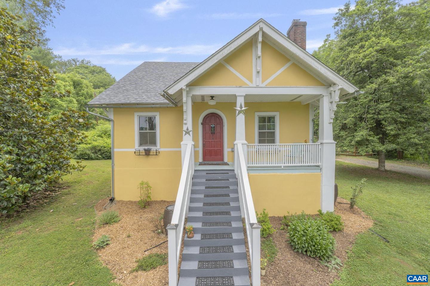 2523 STONY POINT RD, CHARLOTTESVILLE, Virginia 22911, 3 Bedrooms Bedrooms, ,2 BathroomsBathrooms,Residential,For sale,2523 STONY POINT RD,665955 MLS # 665955
