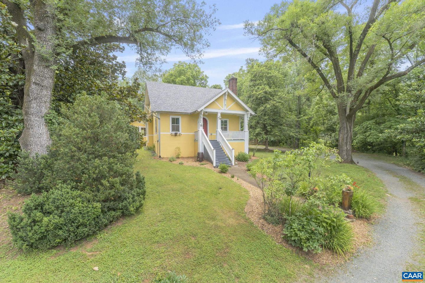 2523 STONY POINT RD, CHARLOTTESVILLE, Virginia 22911, 3 Bedrooms Bedrooms, ,2 BathroomsBathrooms,Residential,For sale,2523 STONY POINT RD,665955 MLS # 665955
