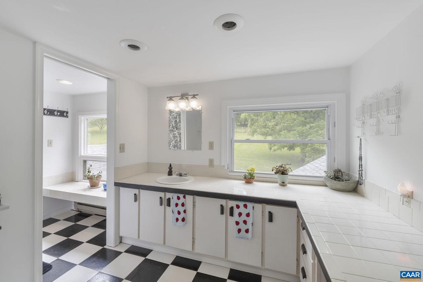 2523 STONY POINT RD, CHARLOTTESVILLE, Virginia 22911, 3 Bedrooms Bedrooms, ,2 BathroomsBathrooms,Residential,For sale,2523 STONY POINT RD,665955 MLS # 665955