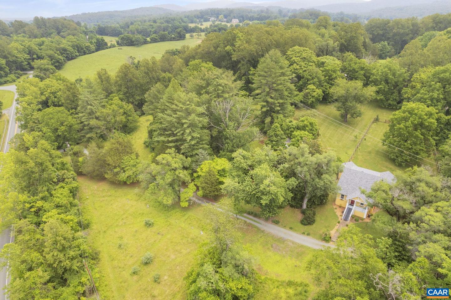 2523 STONY POINT RD, CHARLOTTESVILLE, Virginia 22911, 3 Bedrooms Bedrooms, ,2 BathroomsBathrooms,Residential,For sale,2523 STONY POINT RD,665955 MLS # 665955
