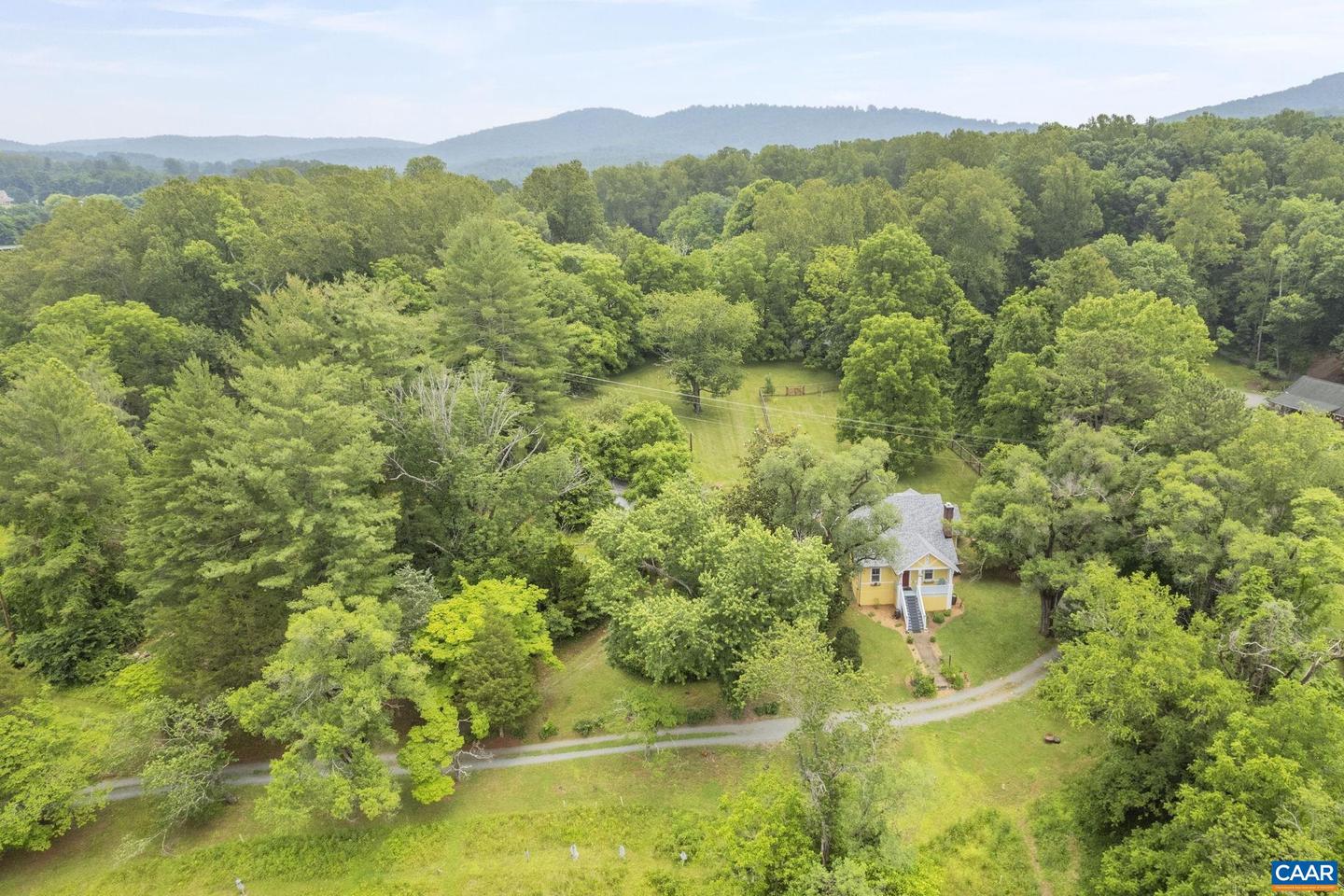 2523 STONY POINT RD, CHARLOTTESVILLE, Virginia 22911, 3 Bedrooms Bedrooms, ,2 BathroomsBathrooms,Residential,For sale,2523 STONY POINT RD,665955 MLS # 665955