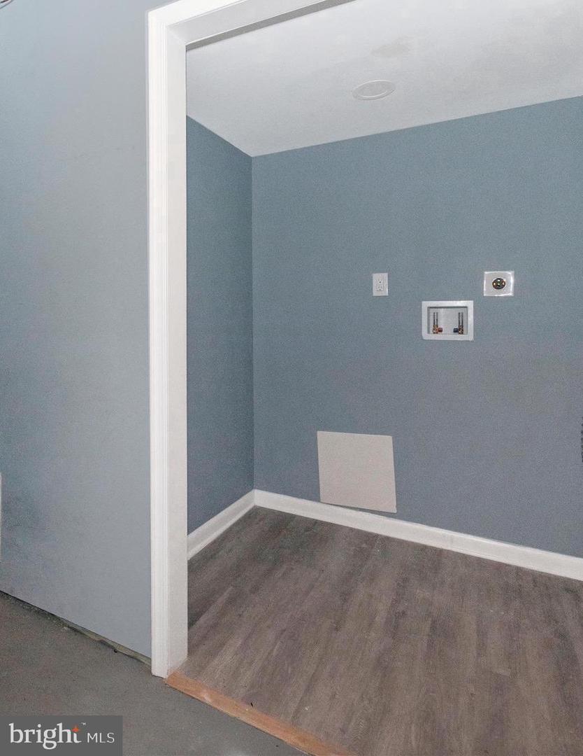2050 HAMLIN ST NE, WASHINGTON, District Of Columbia 20018, 4 Bedrooms Bedrooms, ,4 BathroomsBathrooms,Residential,For sale,2050 HAMLIN ST NE,DCDC2206814 MLS # DCDC2206814