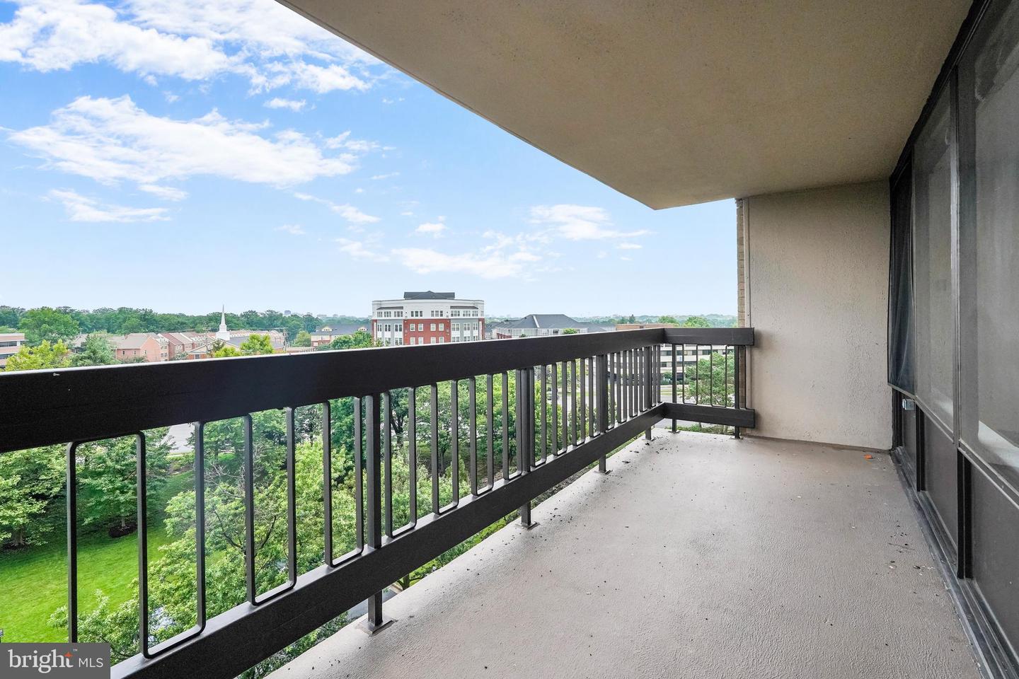 3701 S GEORGE MASON DR #611N, FALLS CHURCH, Virginia 22041, 2 Bedrooms Bedrooms, ,1 BathroomBathrooms,Residential,For sale,3701 S GEORGE MASON DR #611N,VAFX2249324 MLS # VAFX2249324
