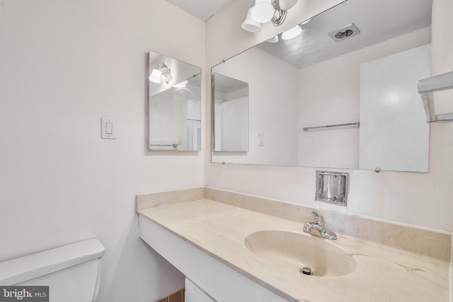 3701 S GEORGE MASON DR #611N, FALLS CHURCH, Virginia 22041, 2 Bedrooms Bedrooms, ,1 BathroomBathrooms,Residential,For sale,3701 S GEORGE MASON DR #611N,VAFX2249324 MLS # VAFX2249324