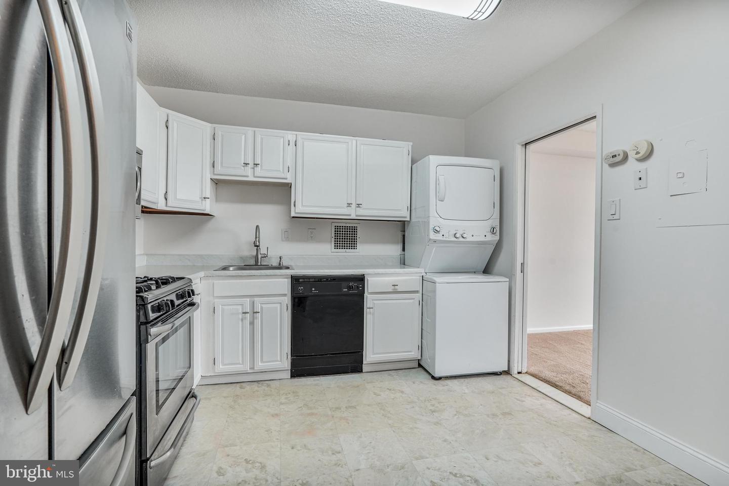 3701 S GEORGE MASON DR #611N, FALLS CHURCH, Virginia 22041, 2 Bedrooms Bedrooms, ,1 BathroomBathrooms,Residential,For sale,3701 S GEORGE MASON DR #611N,VAFX2249324 MLS # VAFX2249324