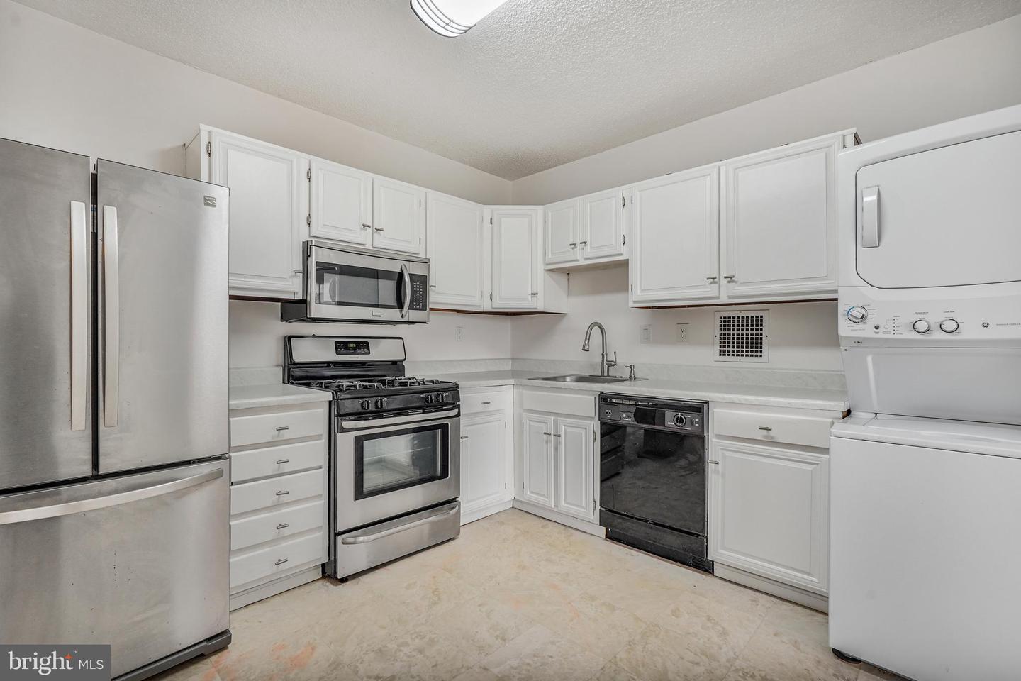 3701 S GEORGE MASON DR #611N, FALLS CHURCH, Virginia 22041, 2 Bedrooms Bedrooms, ,1 BathroomBathrooms,Residential,For sale,3701 S GEORGE MASON DR #611N,VAFX2249324 MLS # VAFX2249324