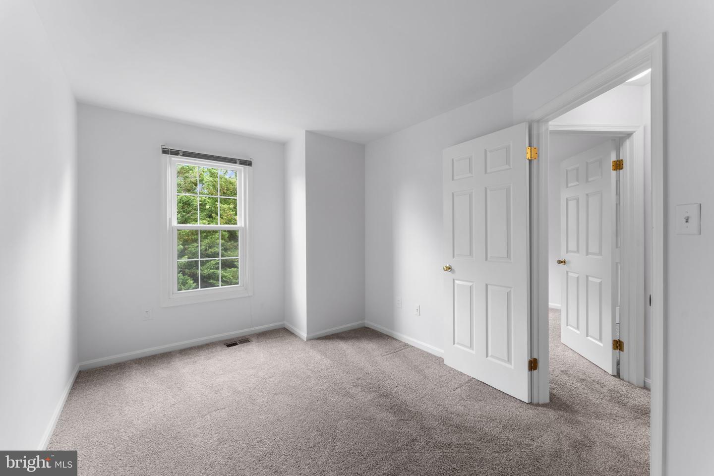 7005 BENTLEY MILL PL, ALEXANDRIA, Virginia 22315, 3 Bedrooms Bedrooms, ,2 BathroomsBathrooms,Residential,For sale,7005 BENTLEY MILL PL,VAFX2249350 MLS # VAFX2249350