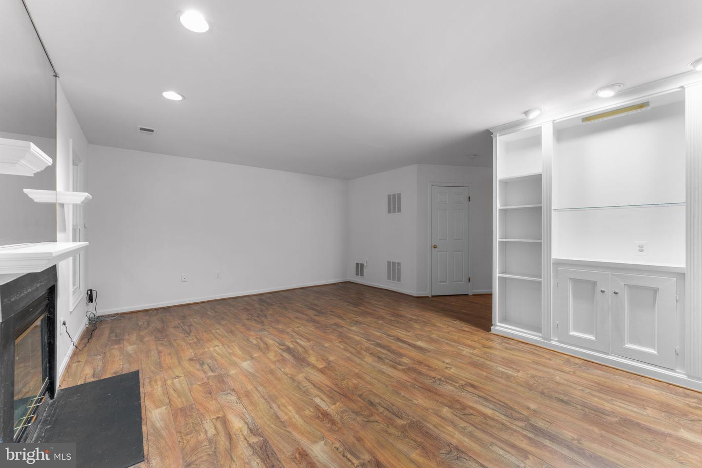7005 BENTLEY MILL PL, ALEXANDRIA, Virginia 22315, 3 Bedrooms Bedrooms, ,2 BathroomsBathrooms,Residential,For sale,7005 BENTLEY MILL PL,VAFX2249350 MLS # VAFX2249350