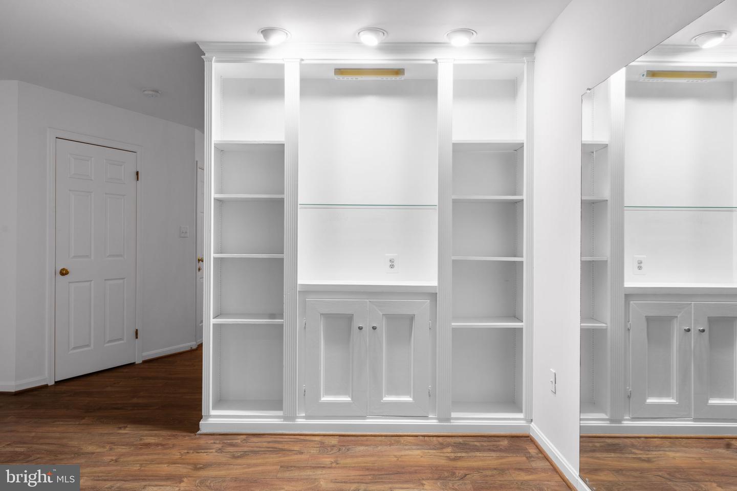 7005 BENTLEY MILL PL, ALEXANDRIA, Virginia 22315, 3 Bedrooms Bedrooms, ,2 BathroomsBathrooms,Residential,For sale,7005 BENTLEY MILL PL,VAFX2249350 MLS # VAFX2249350