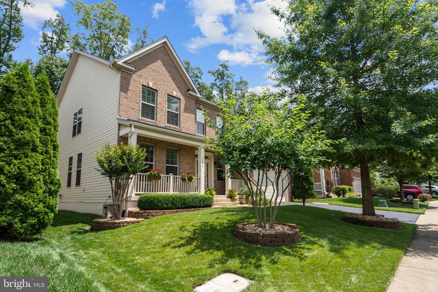 5696 LIBERTY MANOR CIR, WOODBRIDGE, Virginia 22193, 4 Bedrooms Bedrooms, ,2 BathroomsBathrooms,Residential,For sale,5696 LIBERTY MANOR CIR,VAPW2097642 MLS # VAPW2097642