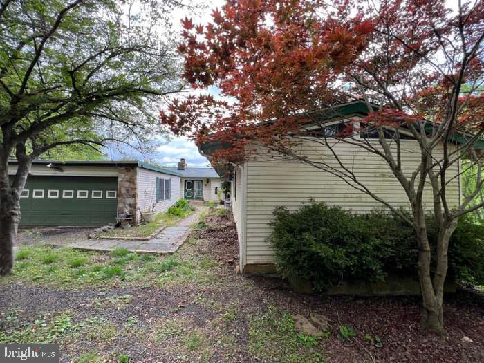 21806 WATSON RD, LEESBURG, Virginia 20175, 3 Bedrooms Bedrooms, ,3 BathroomsBathrooms,Residential,For sale,21806 WATSON RD,VALO2100174 MLS # VALO2100174
