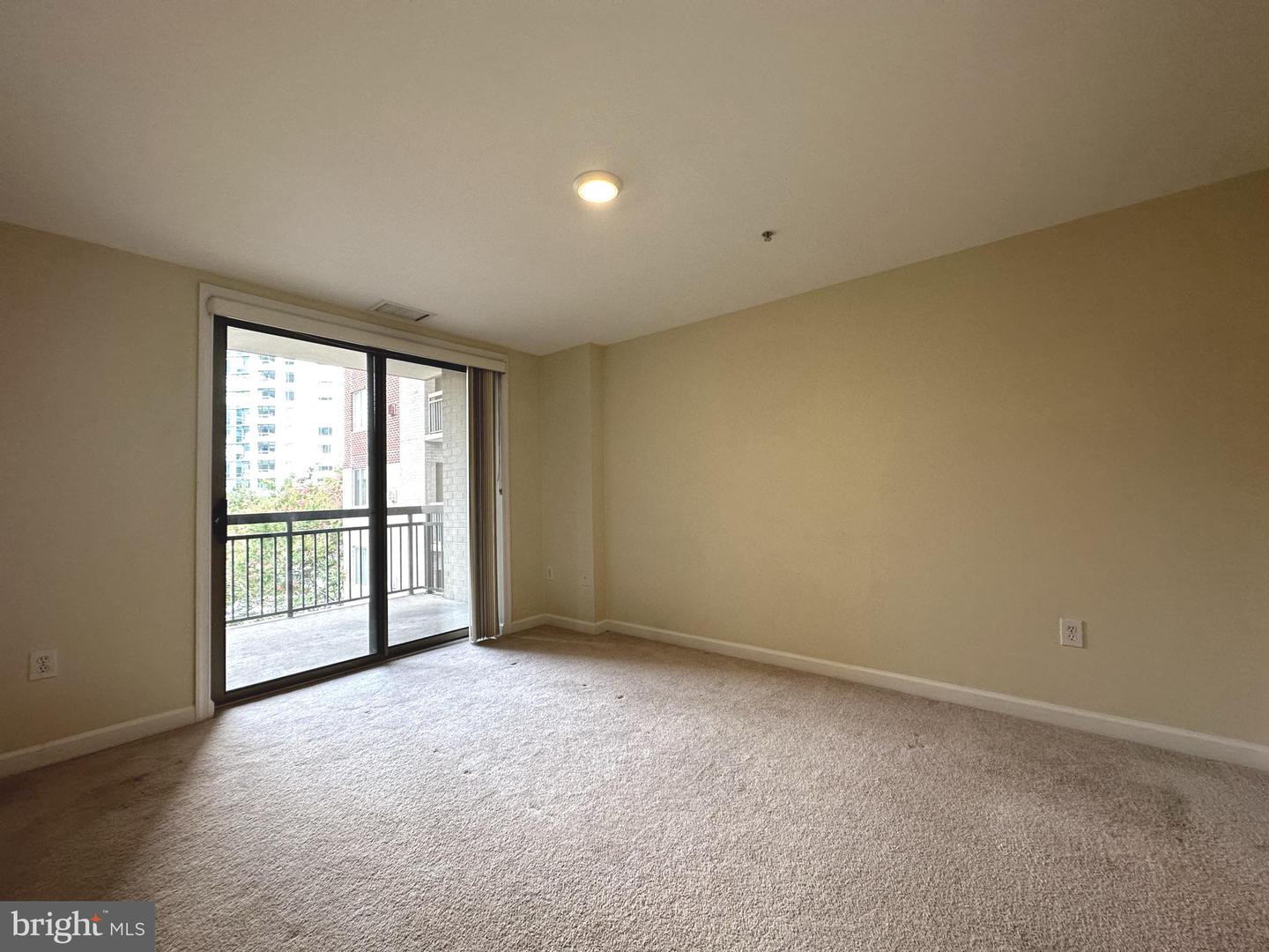 901 N MONROE ST #308, ARLINGTON, Virginia 22201, 2 Bedrooms Bedrooms, ,2 BathroomsBathrooms,Residential,For sale,901 N MONROE ST #308,VAAR2059614 MLS # VAAR2059614
