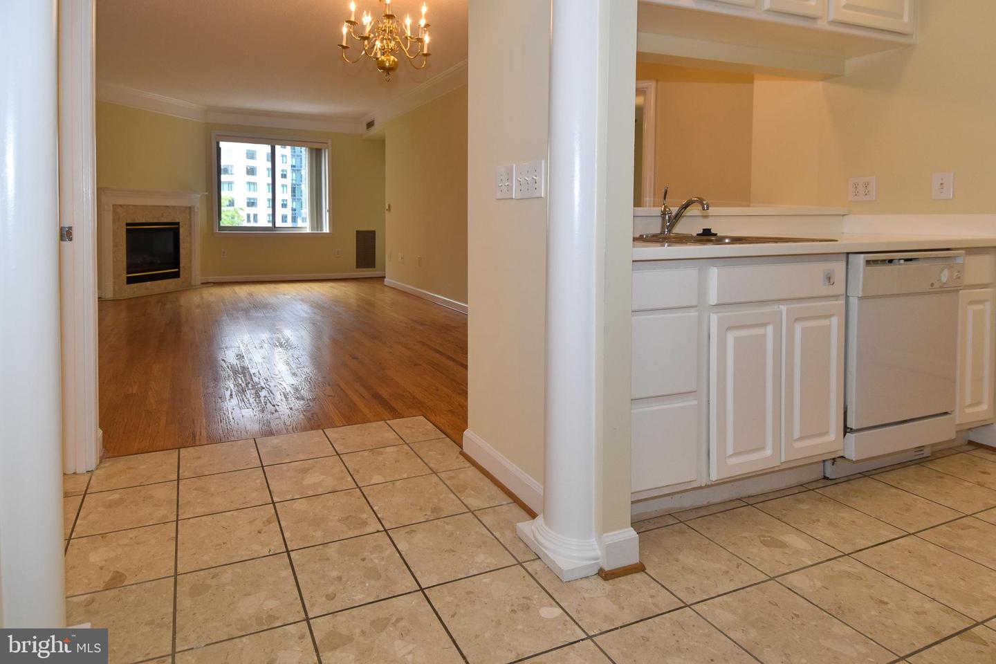 901 N MONROE ST #308, ARLINGTON, Virginia 22201, 2 Bedrooms Bedrooms, ,2 BathroomsBathrooms,Residential,For sale,901 N MONROE ST #308,VAAR2059614 MLS # VAAR2059614