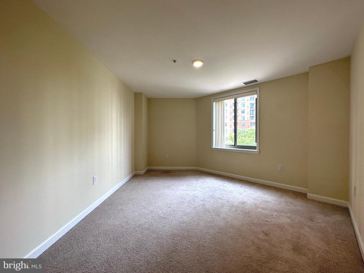 901 N MONROE ST #308, ARLINGTON, Virginia 22201, 2 Bedrooms Bedrooms, ,2 BathroomsBathrooms,Residential,For sale,901 N MONROE ST #308,VAAR2059614 MLS # VAAR2059614
