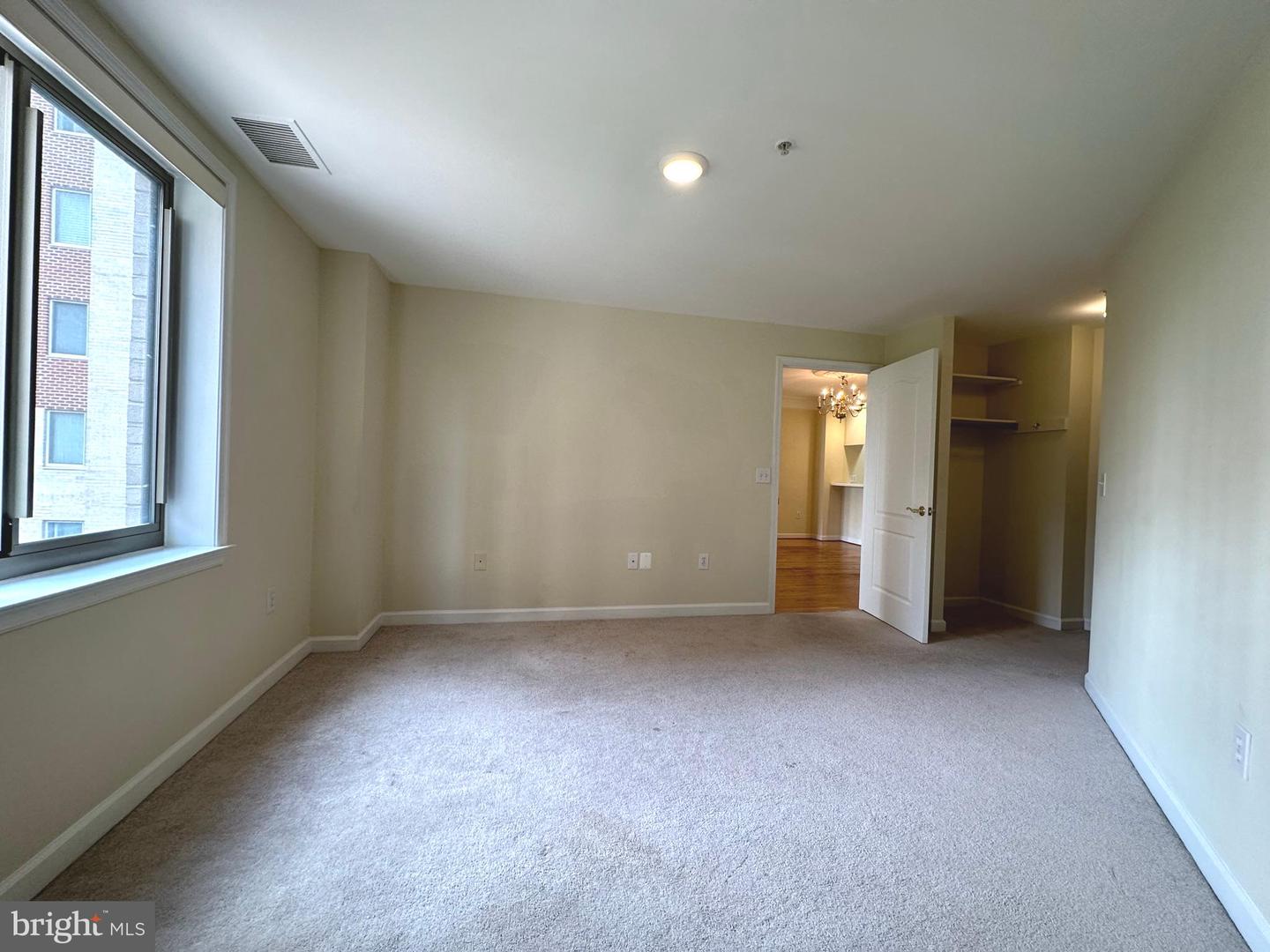 901 N MONROE ST #308, ARLINGTON, Virginia 22201, 2 Bedrooms Bedrooms, ,2 BathroomsBathrooms,Residential,For sale,901 N MONROE ST #308,VAAR2059614 MLS # VAAR2059614