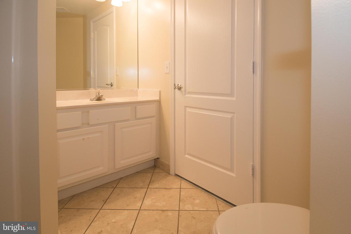 901 N MONROE ST #308, ARLINGTON, Virginia 22201, 2 Bedrooms Bedrooms, ,2 BathroomsBathrooms,Residential,For sale,901 N MONROE ST #308,VAAR2059614 MLS # VAAR2059614