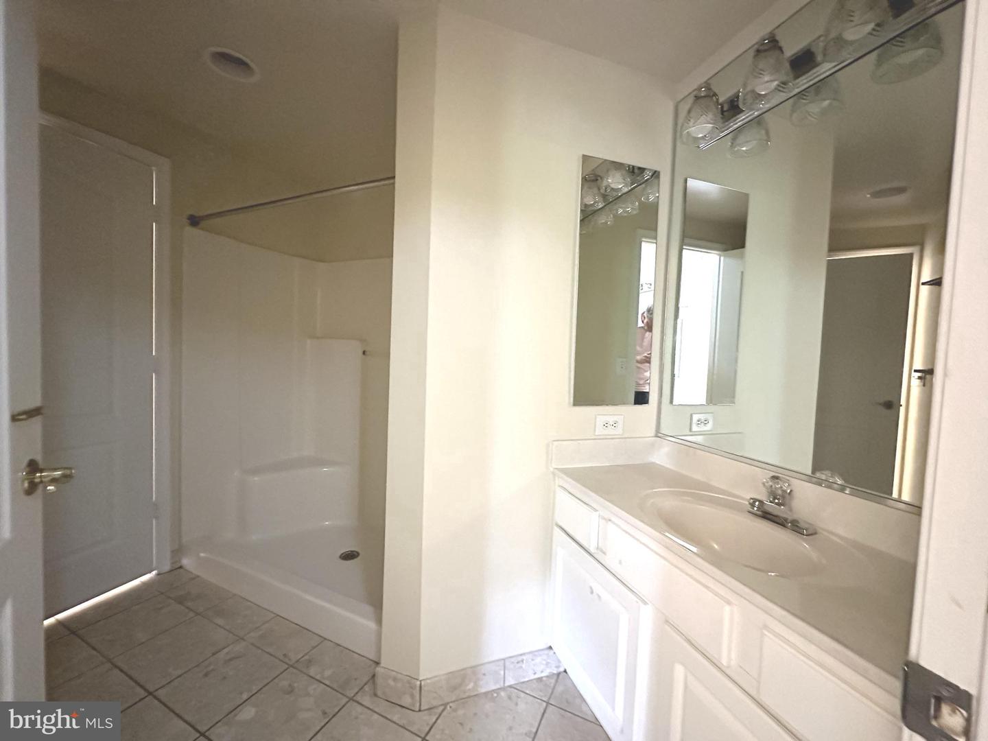 901 N MONROE ST #308, ARLINGTON, Virginia 22201, 2 Bedrooms Bedrooms, ,2 BathroomsBathrooms,Residential,For sale,901 N MONROE ST #308,VAAR2059614 MLS # VAAR2059614