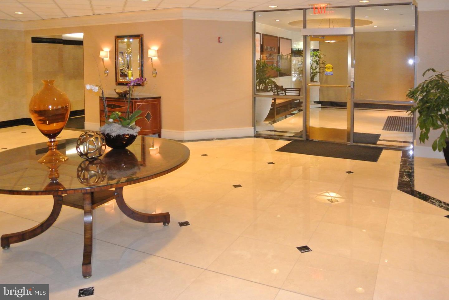901 N MONROE ST #308, ARLINGTON, Virginia 22201, 2 Bedrooms Bedrooms, ,2 BathroomsBathrooms,Residential,For sale,901 N MONROE ST #308,VAAR2059614 MLS # VAAR2059614