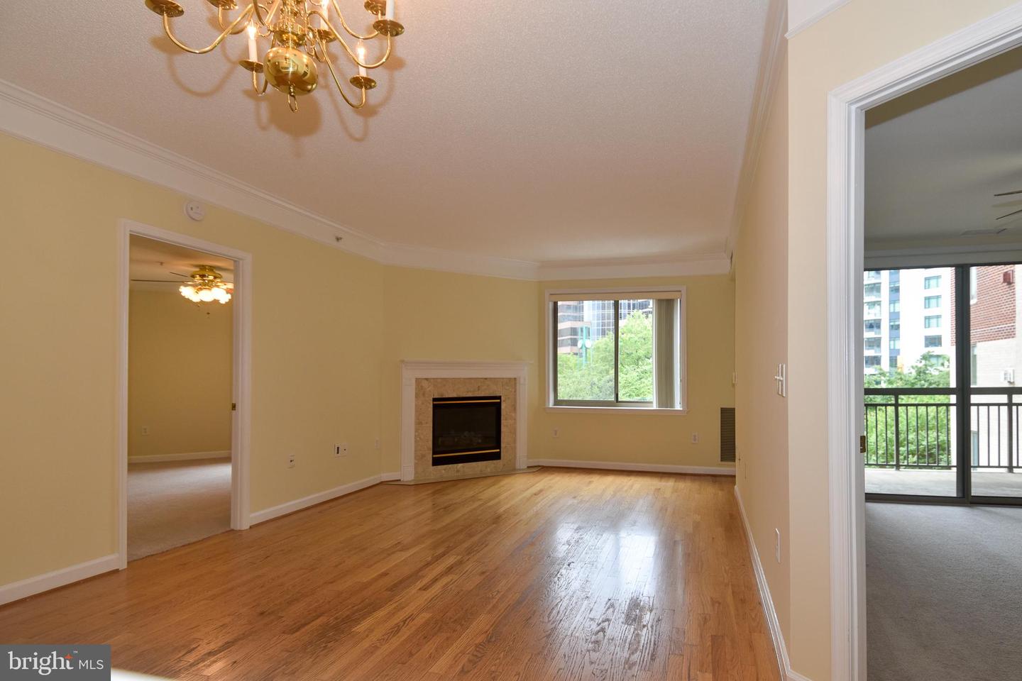 901 N MONROE ST #308, ARLINGTON, Virginia 22201, 2 Bedrooms Bedrooms, ,2 BathroomsBathrooms,Residential,For sale,901 N MONROE ST #308,VAAR2059614 MLS # VAAR2059614