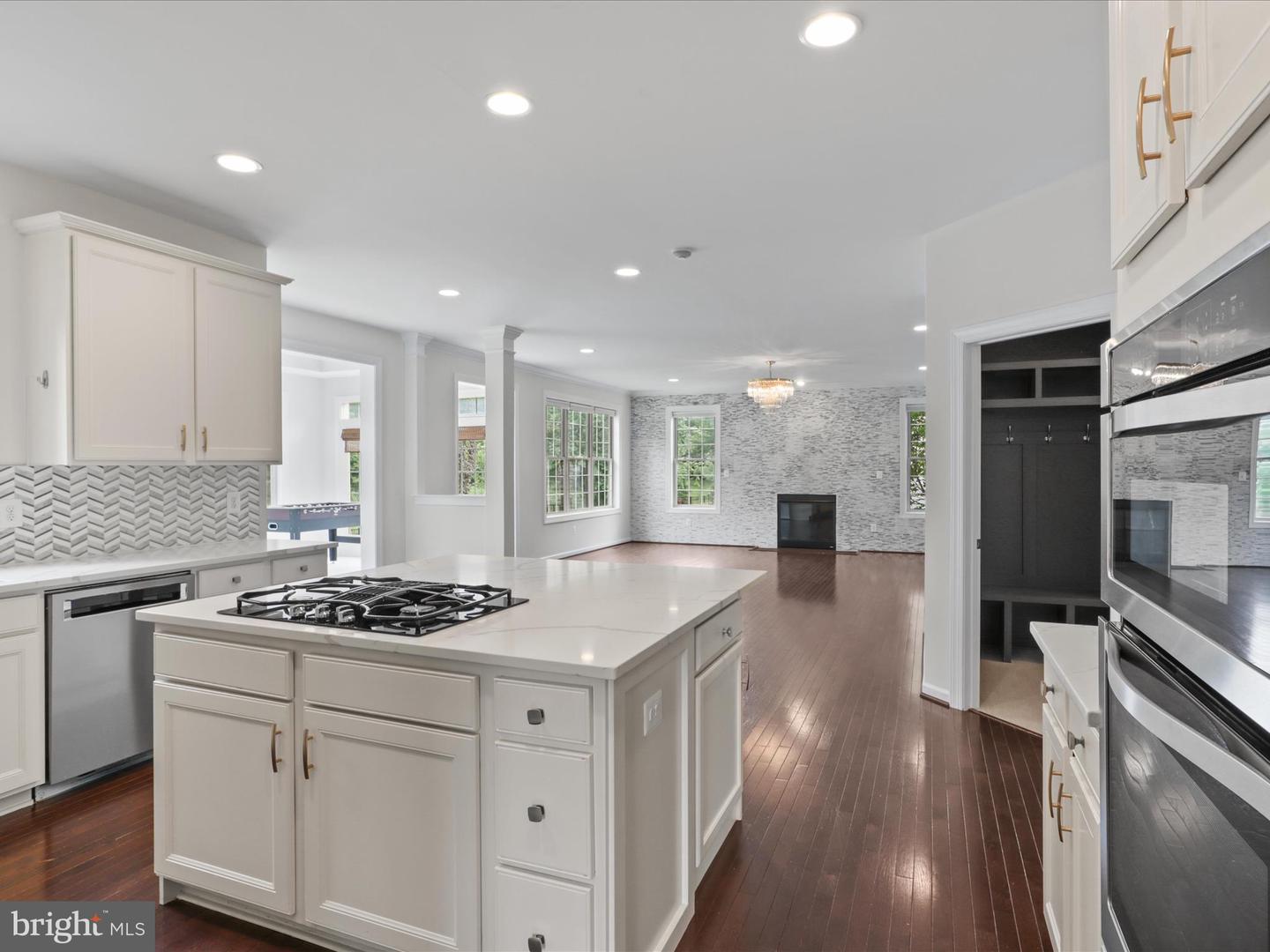 42177 BUNKER WOODS PL, BRAMBLETON, Virginia 20148, 6 Bedrooms Bedrooms, ,4 BathroomsBathrooms,Residential,For sale,42177 BUNKER WOODS PL,VALO2100182 MLS # VALO2100182