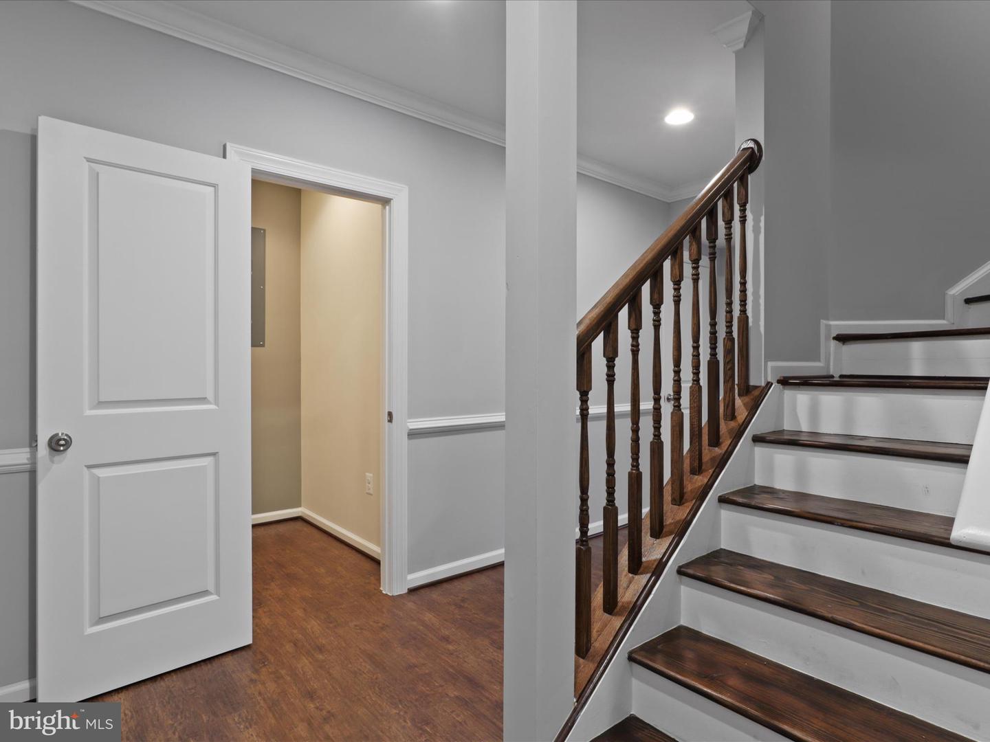 42177 BUNKER WOODS PL, BRAMBLETON, Virginia 20148, 6 Bedrooms Bedrooms, ,4 BathroomsBathrooms,Residential,For sale,42177 BUNKER WOODS PL,VALO2100182 MLS # VALO2100182