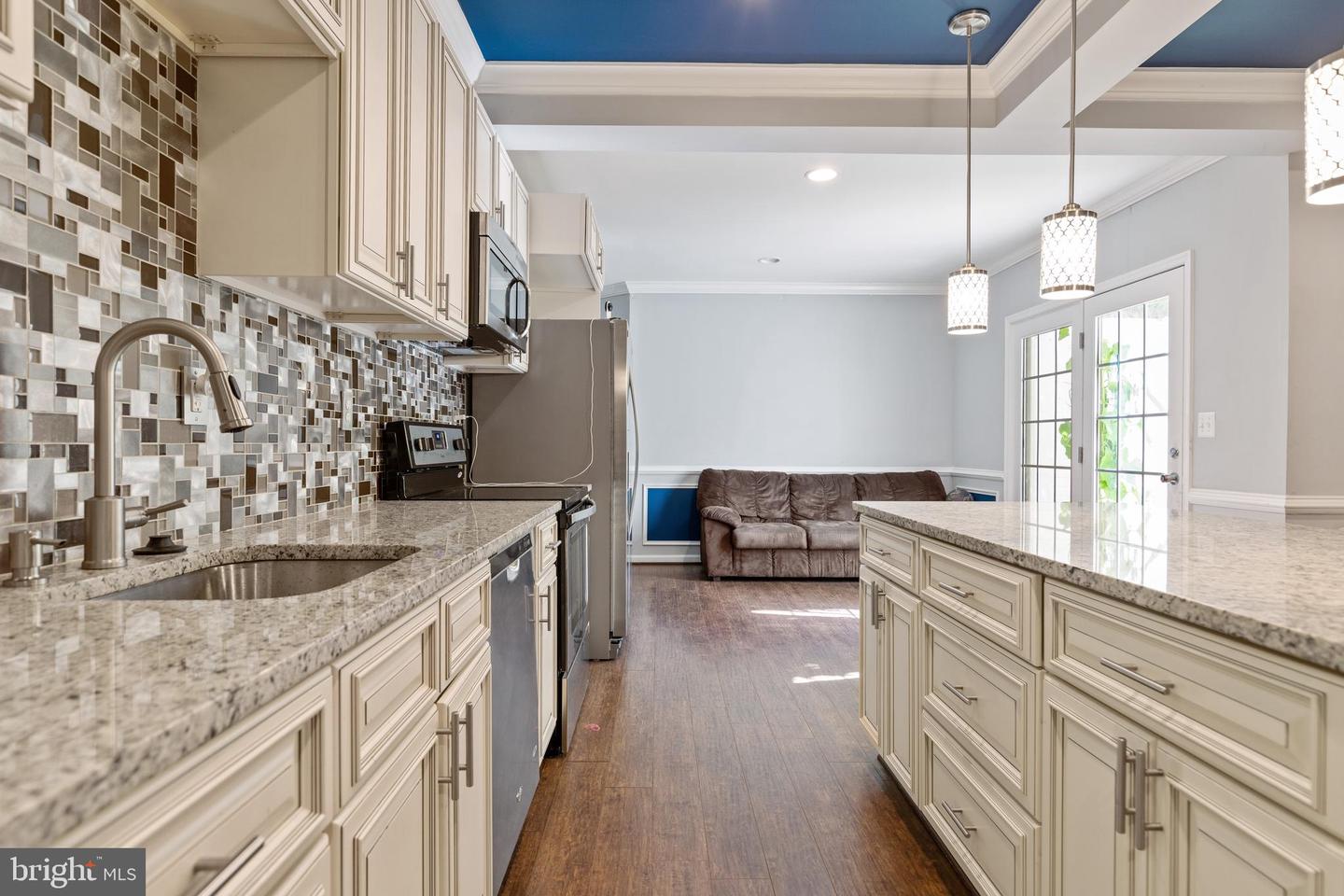 42177 BUNKER WOODS PL, BRAMBLETON, Virginia 20148, 6 Bedrooms Bedrooms, ,4 BathroomsBathrooms,Residential,For sale,42177 BUNKER WOODS PL,VALO2100182 MLS # VALO2100182
