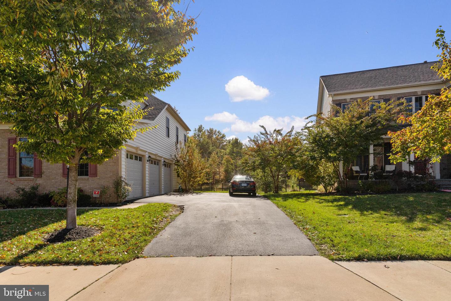 42177 BUNKER WOODS PL, BRAMBLETON, Virginia 20148, 6 Bedrooms Bedrooms, ,4 BathroomsBathrooms,Residential,For sale,42177 BUNKER WOODS PL,VALO2100182 MLS # VALO2100182