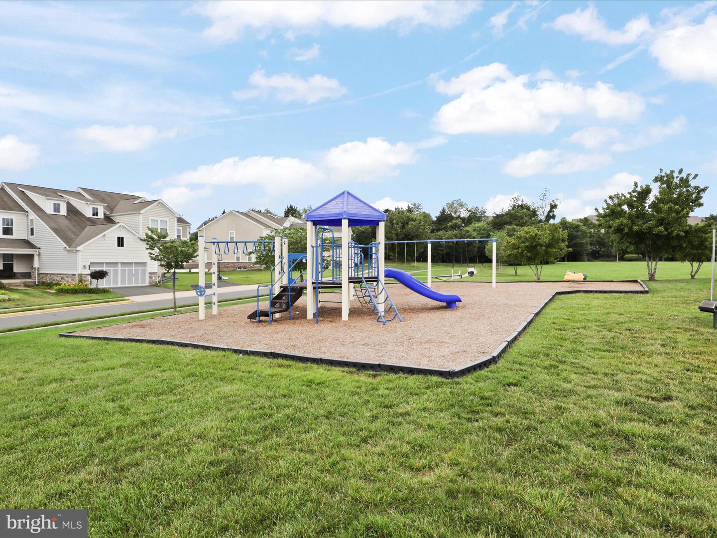42177 BUNKER WOODS PL, BRAMBLETON, Virginia 20148, 6 Bedrooms Bedrooms, ,4 BathroomsBathrooms,Residential,For sale,42177 BUNKER WOODS PL,VALO2100182 MLS # VALO2100182