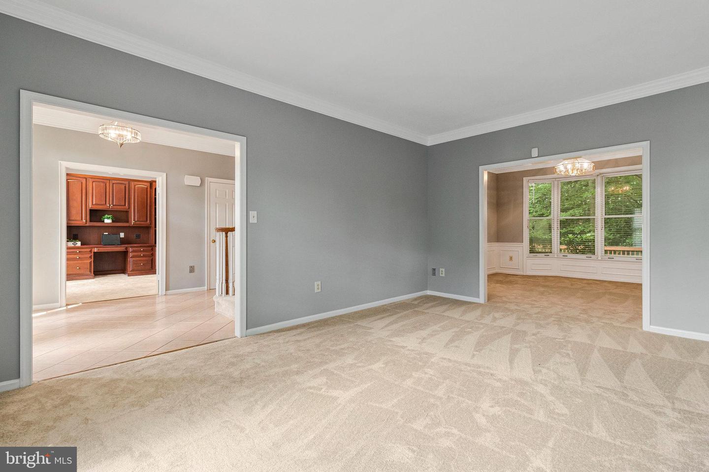 8975 HOME GUARD DR, BURKE, Virginia 22015, 4 Bedrooms Bedrooms, ,4 BathroomsBathrooms,Residential,For sale,8975 HOME GUARD DR,VAFX2249372 MLS # VAFX2249372