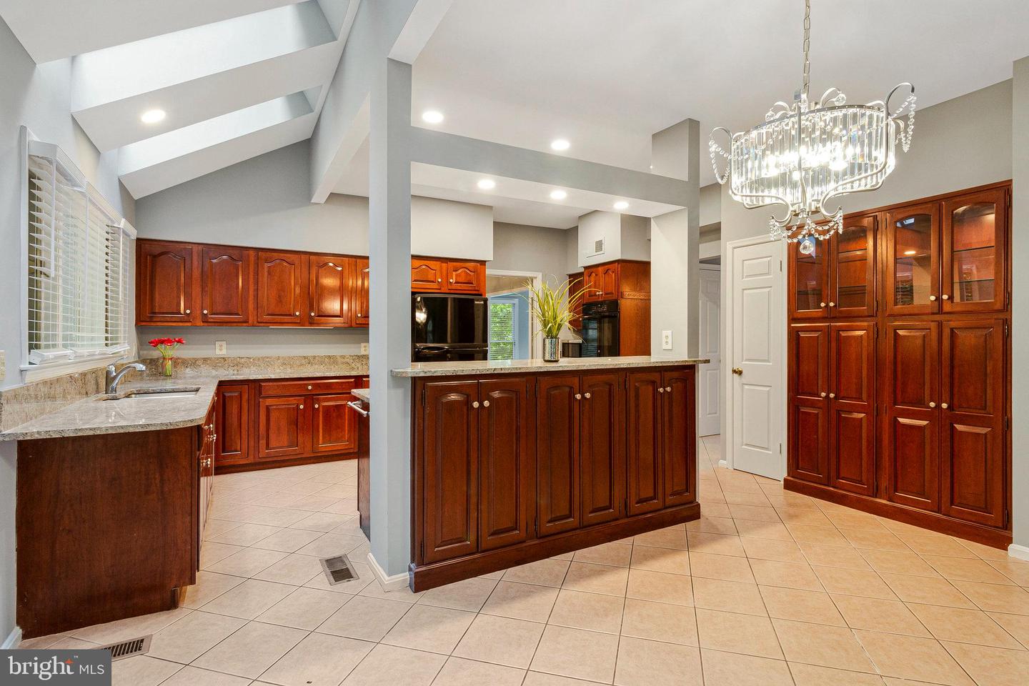8975 HOME GUARD DR, BURKE, Virginia 22015, 4 Bedrooms Bedrooms, ,4 BathroomsBathrooms,Residential,For sale,8975 HOME GUARD DR,VAFX2249372 MLS # VAFX2249372