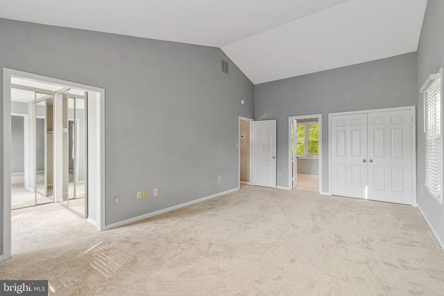 8975 HOME GUARD DR, BURKE, Virginia 22015, 4 Bedrooms Bedrooms, ,4 BathroomsBathrooms,Residential,For sale,8975 HOME GUARD DR,VAFX2249372 MLS # VAFX2249372