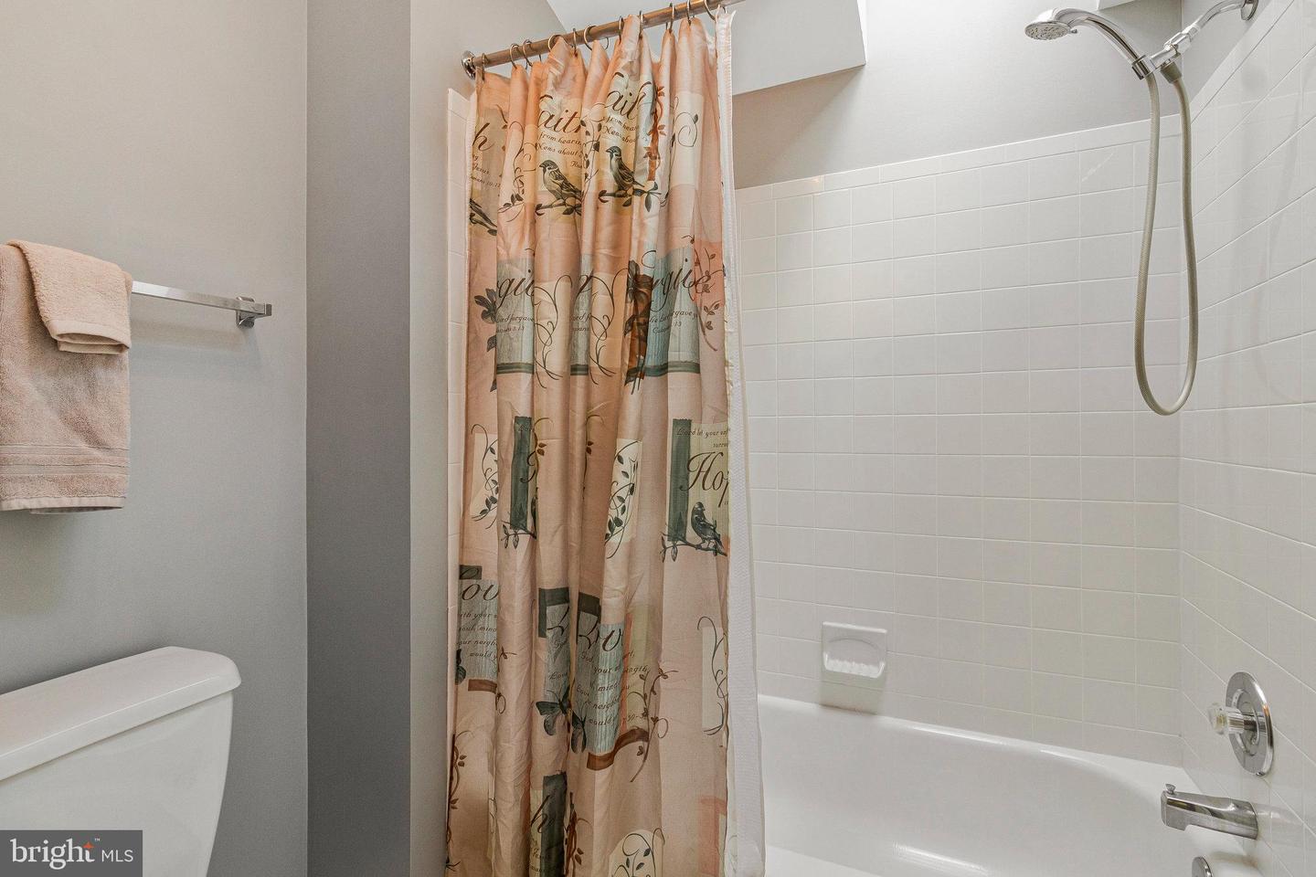 8975 HOME GUARD DR, BURKE, Virginia 22015, 4 Bedrooms Bedrooms, ,4 BathroomsBathrooms,Residential,For sale,8975 HOME GUARD DR,VAFX2249372 MLS # VAFX2249372