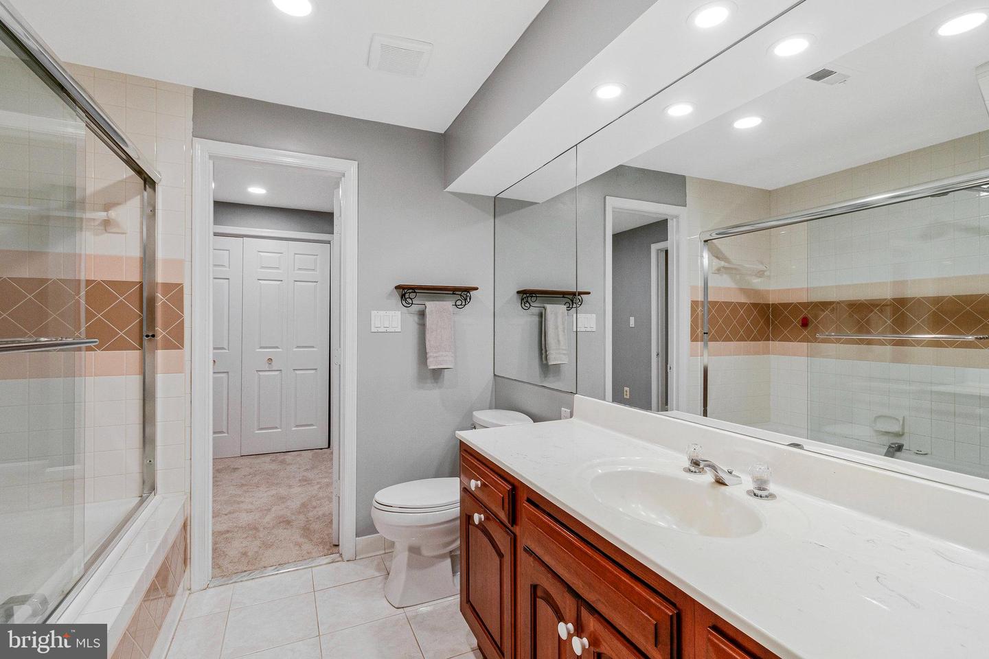 8975 HOME GUARD DR, BURKE, Virginia 22015, 4 Bedrooms Bedrooms, ,4 BathroomsBathrooms,Residential,For sale,8975 HOME GUARD DR,VAFX2249372 MLS # VAFX2249372