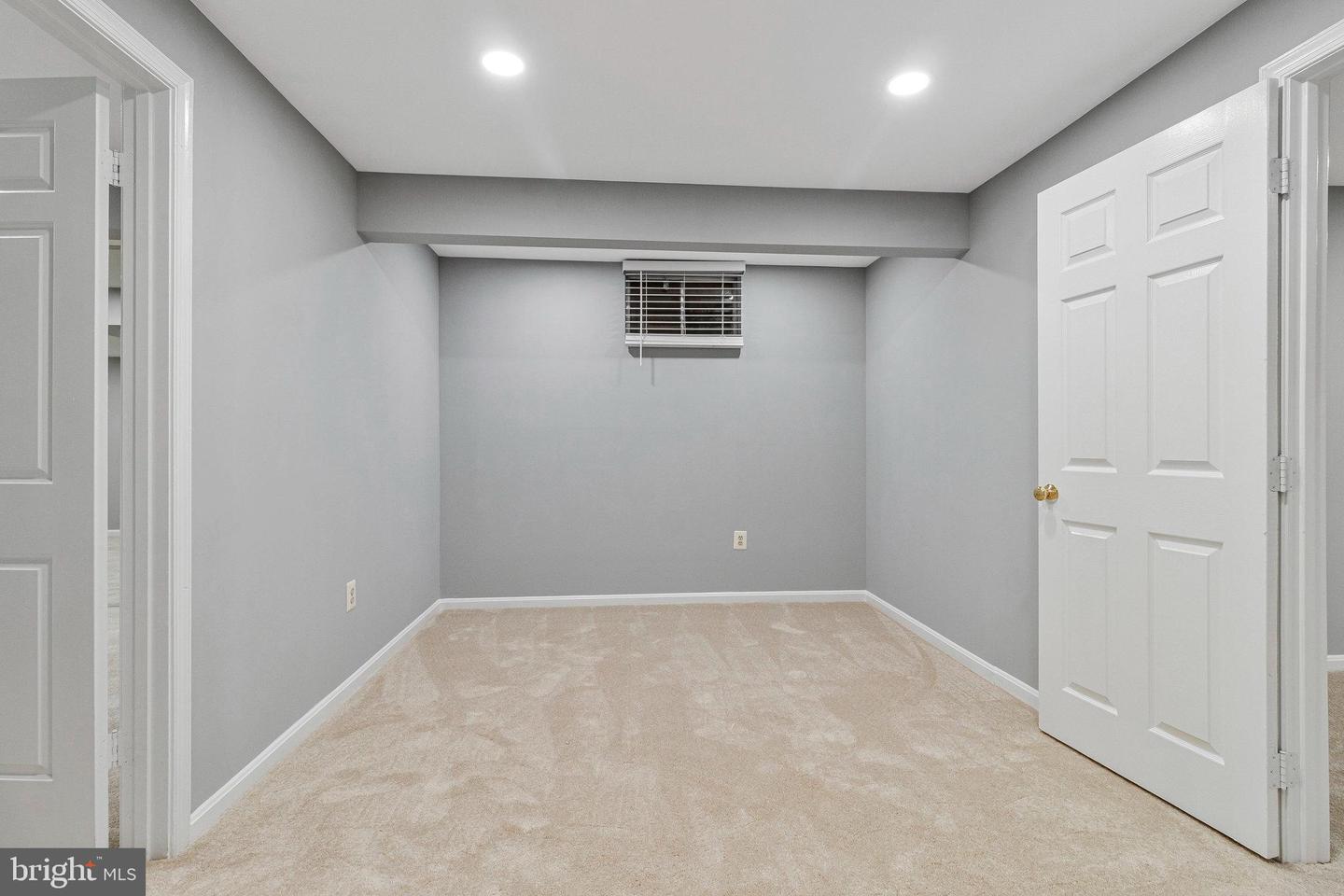 8975 HOME GUARD DR, BURKE, Virginia 22015, 4 Bedrooms Bedrooms, ,4 BathroomsBathrooms,Residential,For sale,8975 HOME GUARD DR,VAFX2249372 MLS # VAFX2249372
