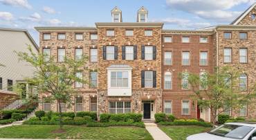 22613 NAUGATUCK SQ, ASHBURN, Virginia 20148, 4 Bedrooms Bedrooms, ,3 BathroomsBathrooms,Residential,For sale,22613 NAUGATUCK SQ,VALO2100196 MLS # VALO2100196