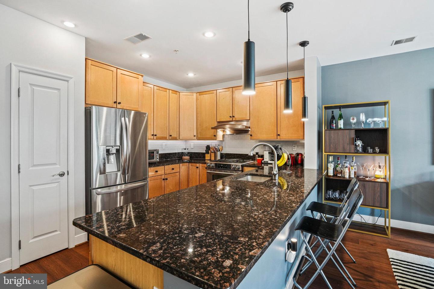 1811 14TH ST N #C104, ARLINGTON, Virginia 22209, 2 Bedrooms Bedrooms, ,2 BathroomsBathrooms,Residential,For sale,1811 14TH ST N #C104,VAAR2059622 MLS # VAAR2059622