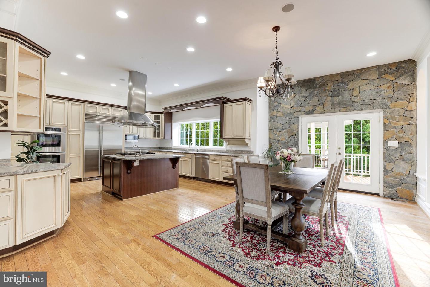 6318 GEORGETOWN PIKE, MCLEAN, Virginia 22101, 6 Bedrooms Bedrooms, ,6 BathroomsBathrooms,Residential,For sale,6318 GEORGETOWN PIKE,VAFX2249404 MLS # VAFX2249404