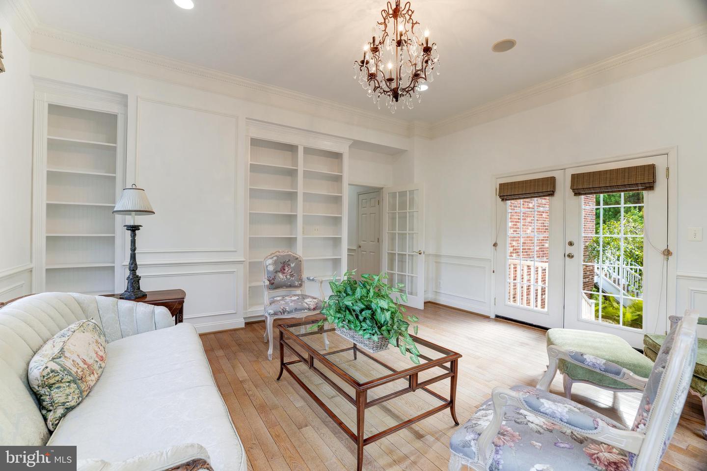6318 GEORGETOWN PIKE, MCLEAN, Virginia 22101, 6 Bedrooms Bedrooms, ,6 BathroomsBathrooms,Residential,For sale,6318 GEORGETOWN PIKE,VAFX2249404 MLS # VAFX2249404