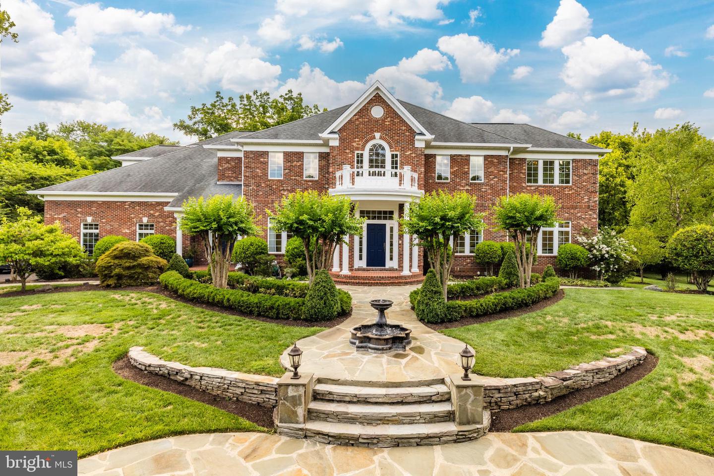 6318 GEORGETOWN PIKE, MCLEAN, Virginia 22101, 6 Bedrooms Bedrooms, ,6 BathroomsBathrooms,Residential,For sale,6318 GEORGETOWN PIKE,VAFX2249404 MLS # VAFX2249404