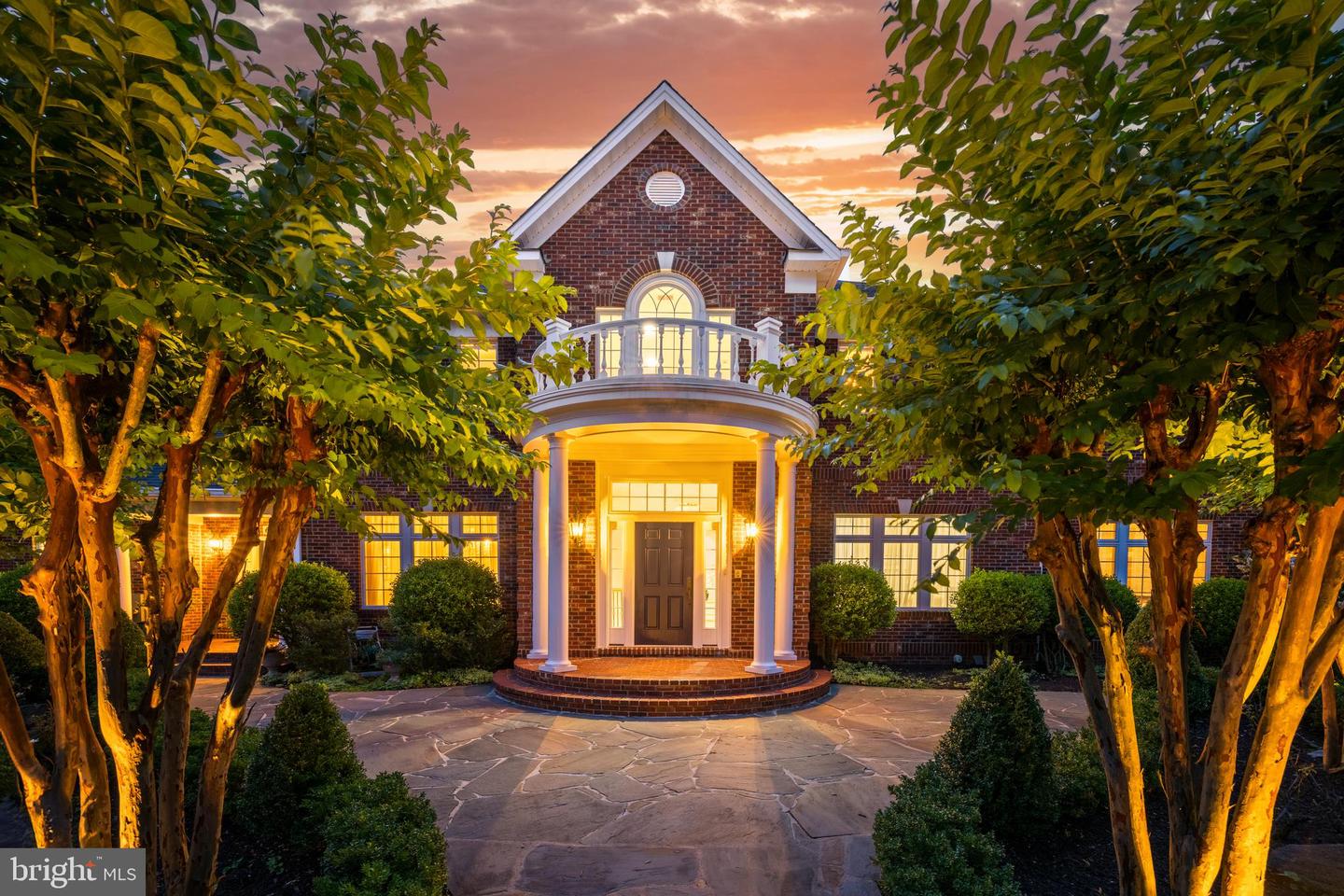 6318 GEORGETOWN PIKE, MCLEAN, Virginia 22101, 6 Bedrooms Bedrooms, ,6 BathroomsBathrooms,Residential,For sale,6318 GEORGETOWN PIKE,VAFX2249404 MLS # VAFX2249404