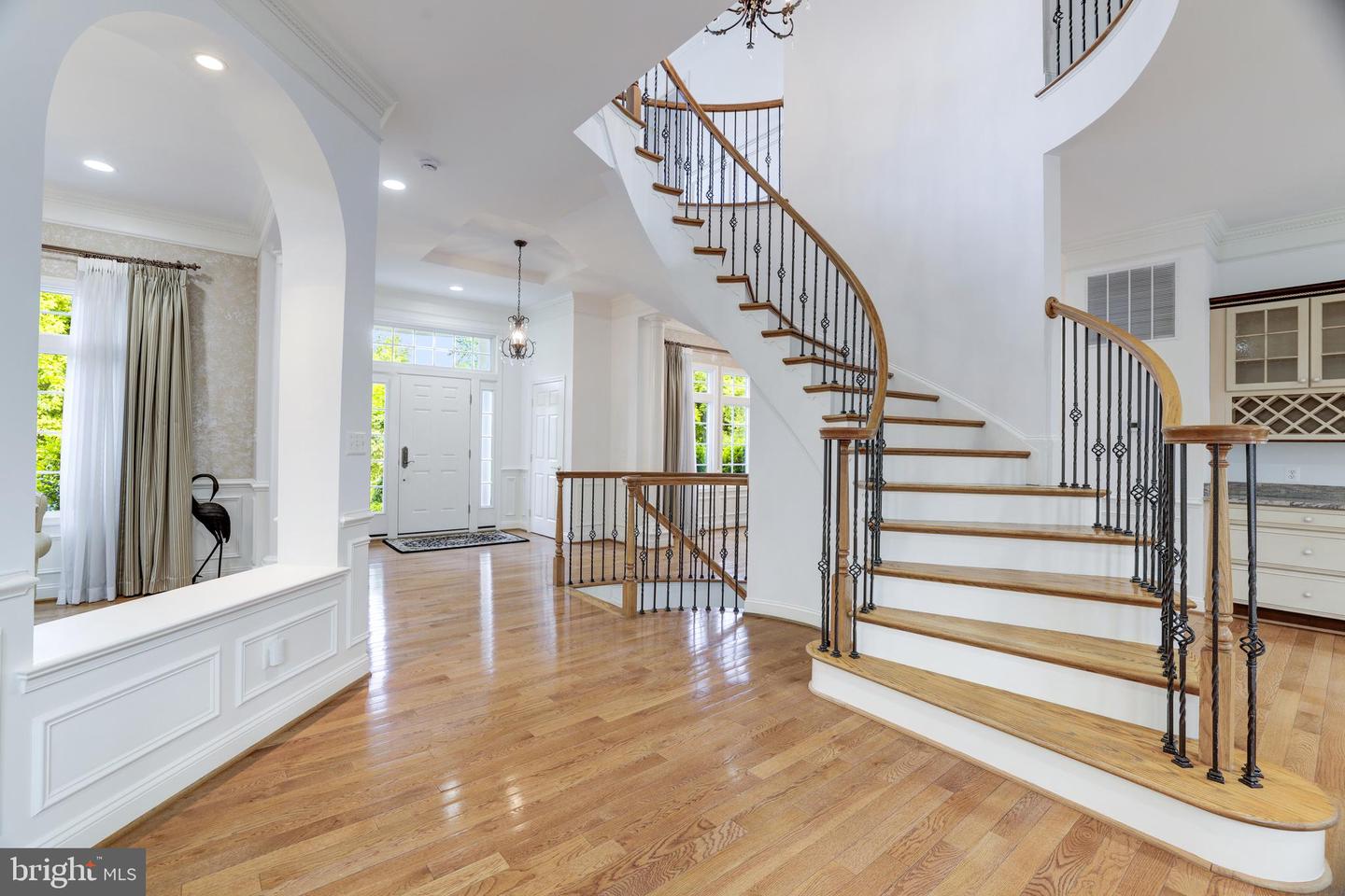 6318 GEORGETOWN PIKE, MCLEAN, Virginia 22101, 6 Bedrooms Bedrooms, ,6 BathroomsBathrooms,Residential,For sale,6318 GEORGETOWN PIKE,VAFX2249404 MLS # VAFX2249404