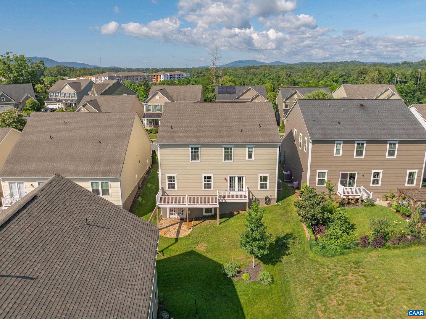 1622 FOWLER RIDGE CT, CHARLOTTESVILLE, Virginia 22901, 4 Bedrooms Bedrooms, ,4 BathroomsBathrooms,Residential,For sale,1622 FOWLER RIDGE CT,665980 MLS # 665980