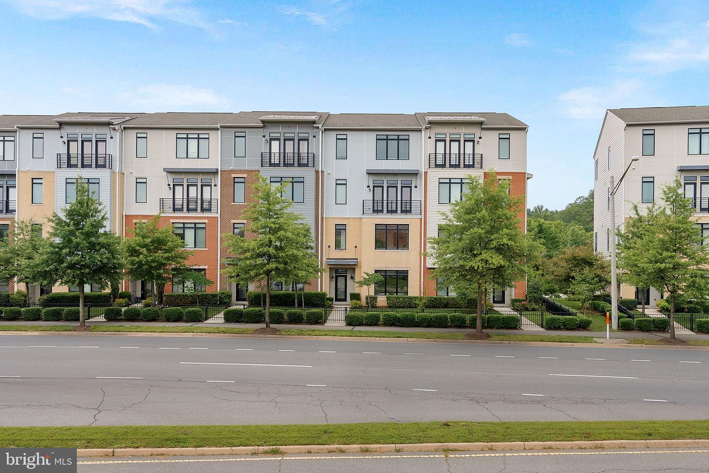 1504 RIBBON LIMESTONE TER SE, LEESBURG, Virginia 20175, 3 Bedrooms Bedrooms, ,2 BathroomsBathrooms,Residential,For sale,1504 RIBBON LIMESTONE TER SE,VALO2100220 MLS # VALO2100220